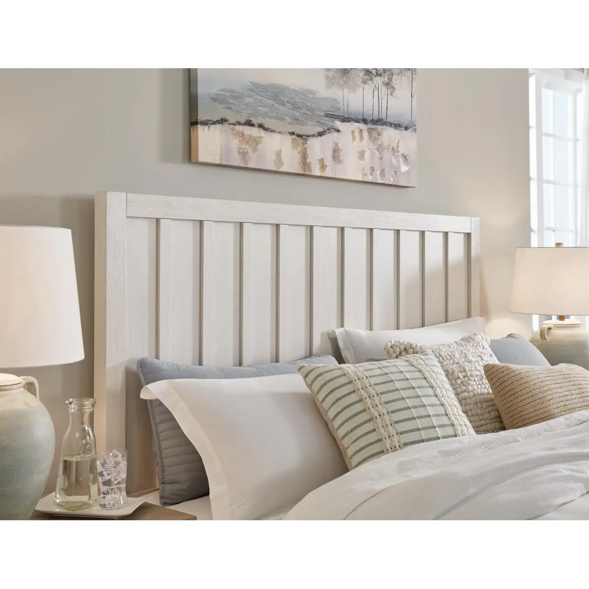 Shaybrock Queen Panel Bed - Image 5