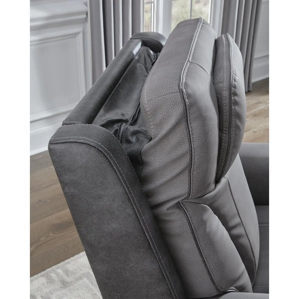 4Z-Peaceful Pause Power Lift Recliner - Image 12