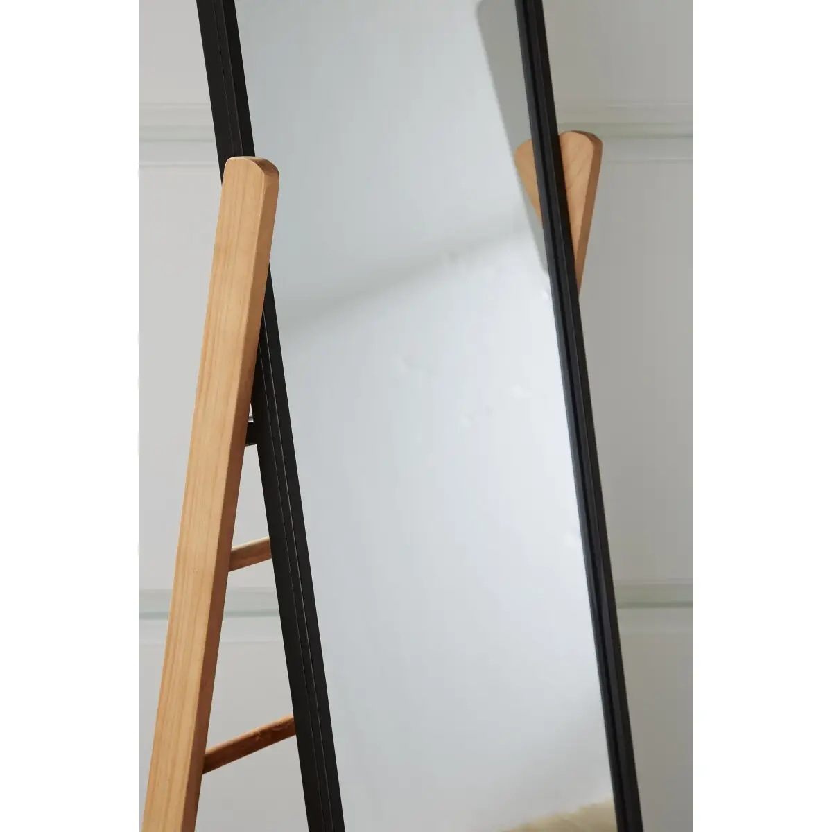 Bronick Floor Mirror - Image 6