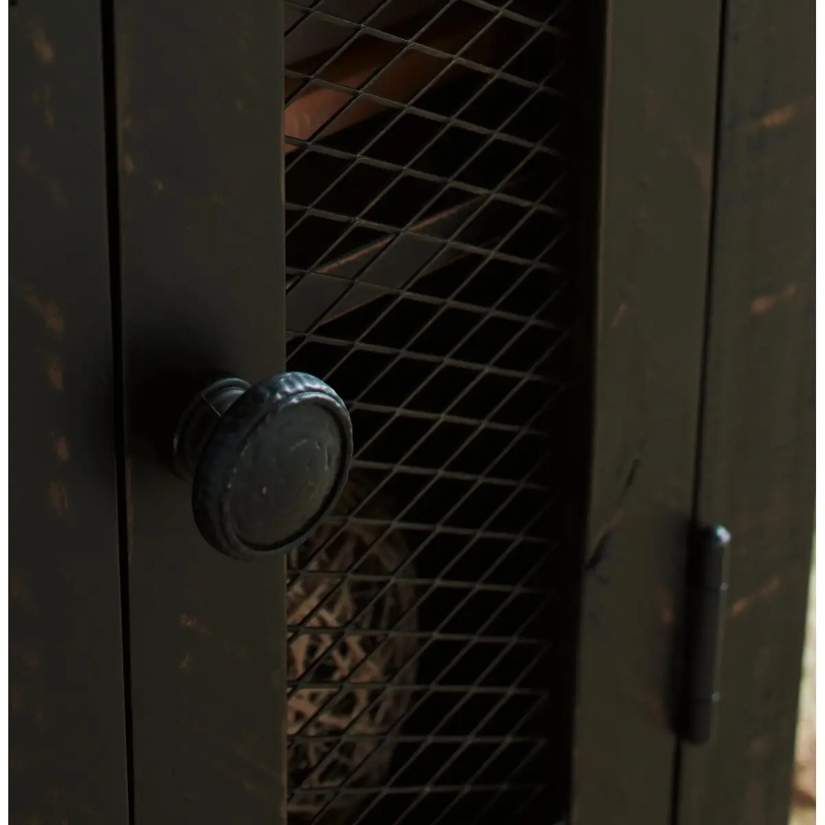 Valebeck Chairside End Table - Image 6